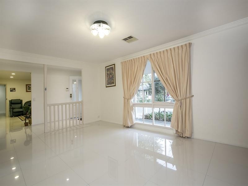 1 Thorpe Street, Oakden SA 5086