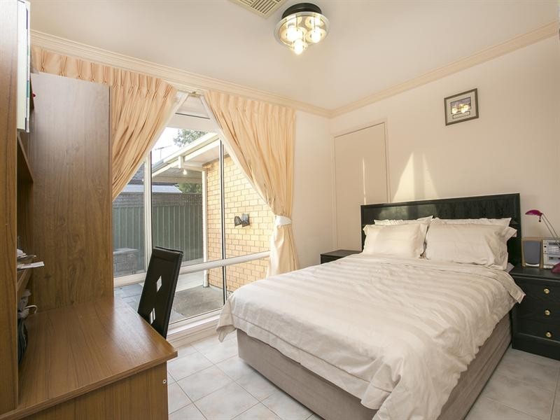 1 Thorpe Street, Oakden SA 5086