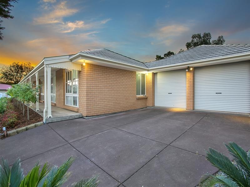 1 Thorpe Street, Oakden SA 5086
