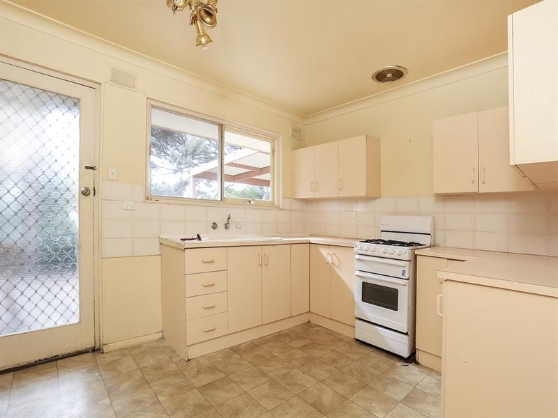 5 Padbury Road, Gilles Plains SA 5086