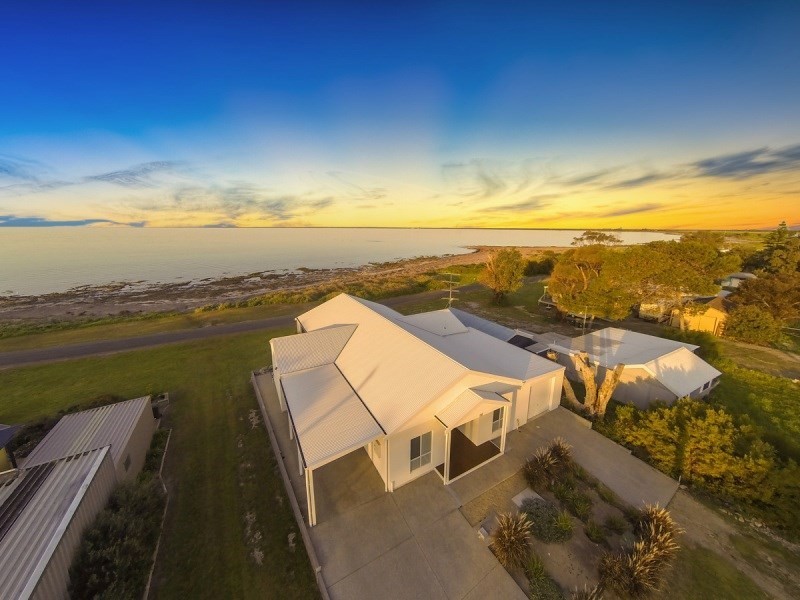79 Esplanade, Point Turton SA 5575