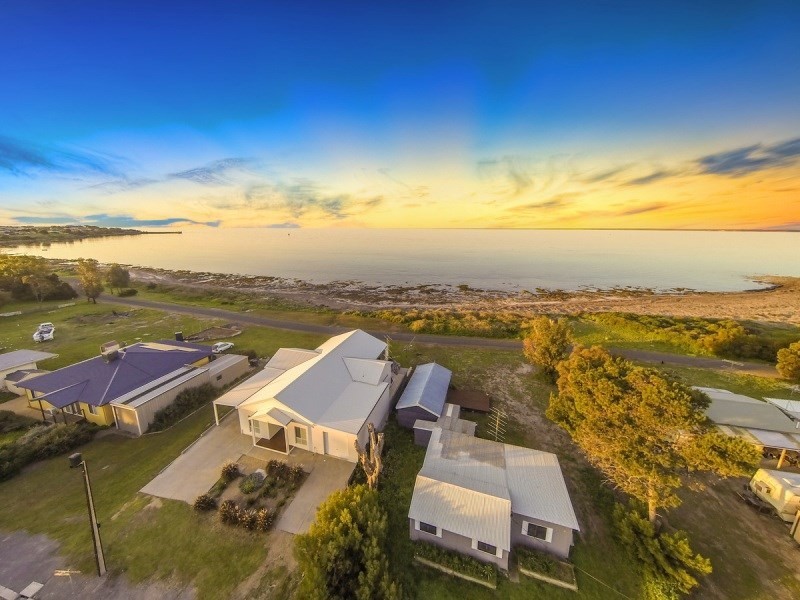 79 Esplanade, Point Turton SA 5575