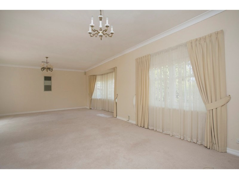 19 Starlight Crescent, Flagstaff Hill SA 5159