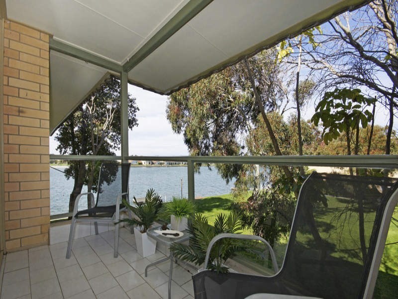 16/70 Military Road, Tennyson SA 5022