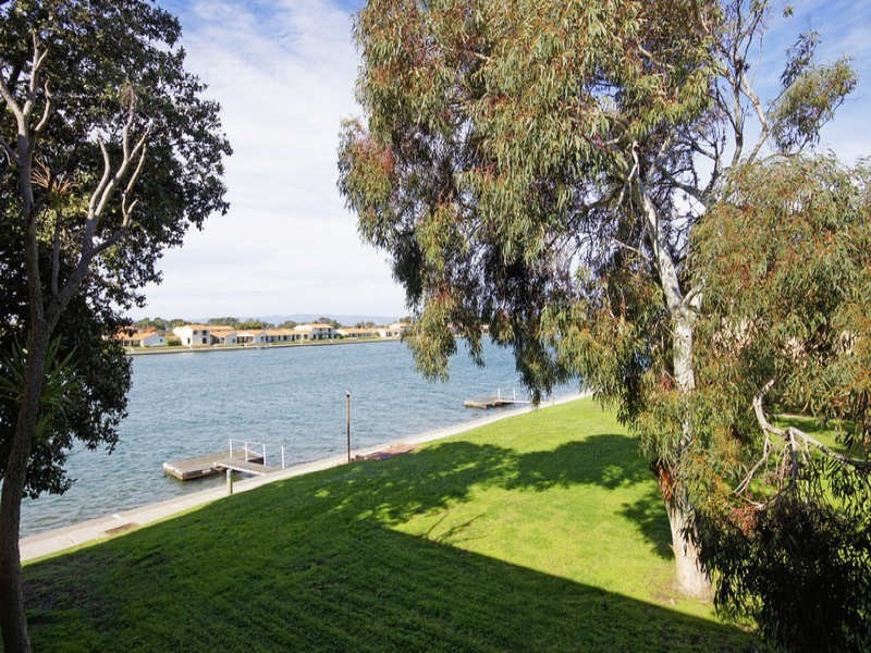 16/70 Military Road, Tennyson SA 5022