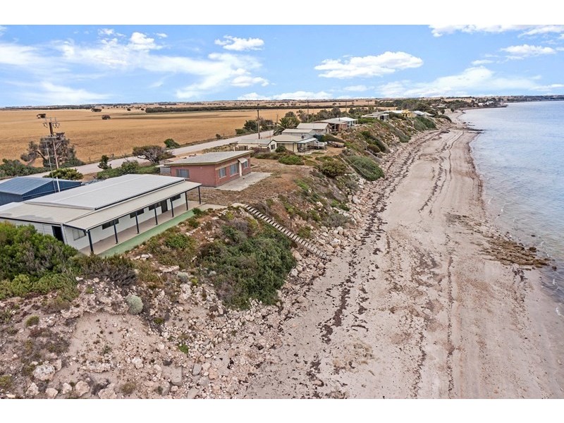 108 north coast Road, Point Turton SA 5575
