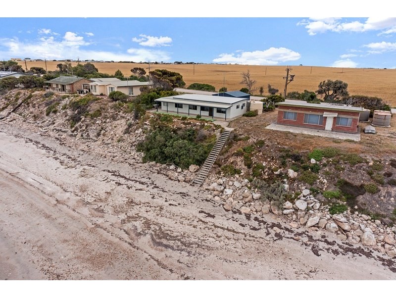 108 north coast Road, Point Turton SA 5575