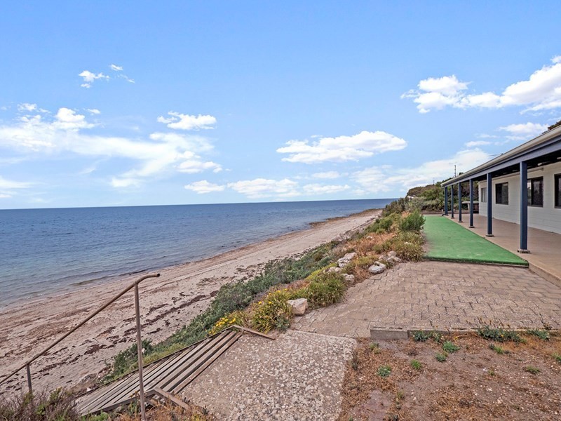 108 north coast Road, Point Turton SA 5575