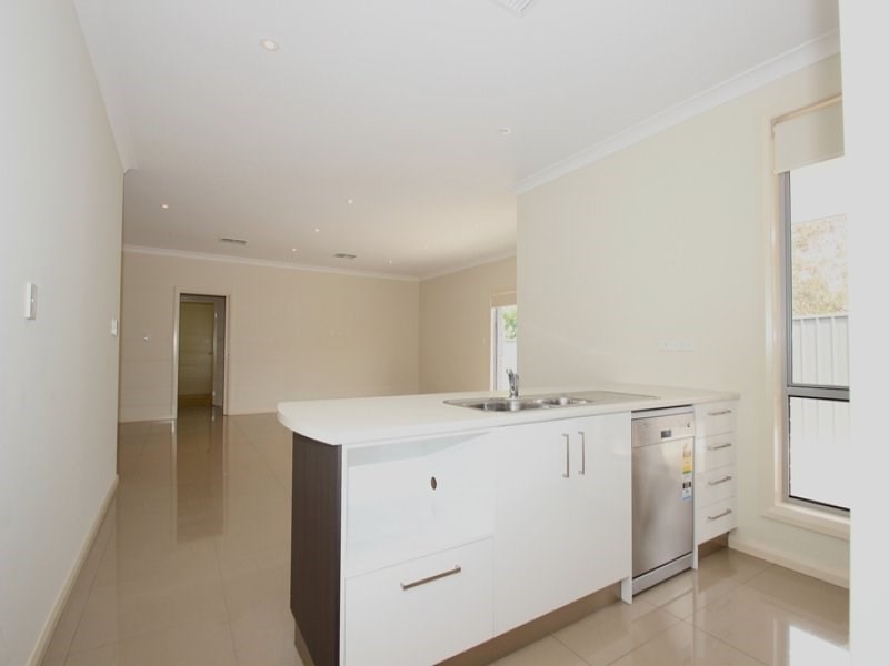 16 Richard Street, Modbury SA 5092