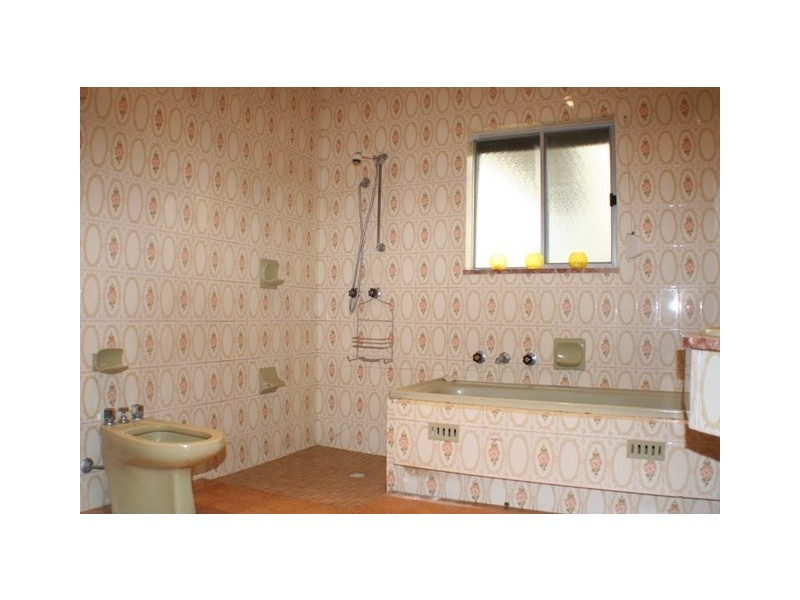 292 Tapleys Hill Road, Seaton SA 5023