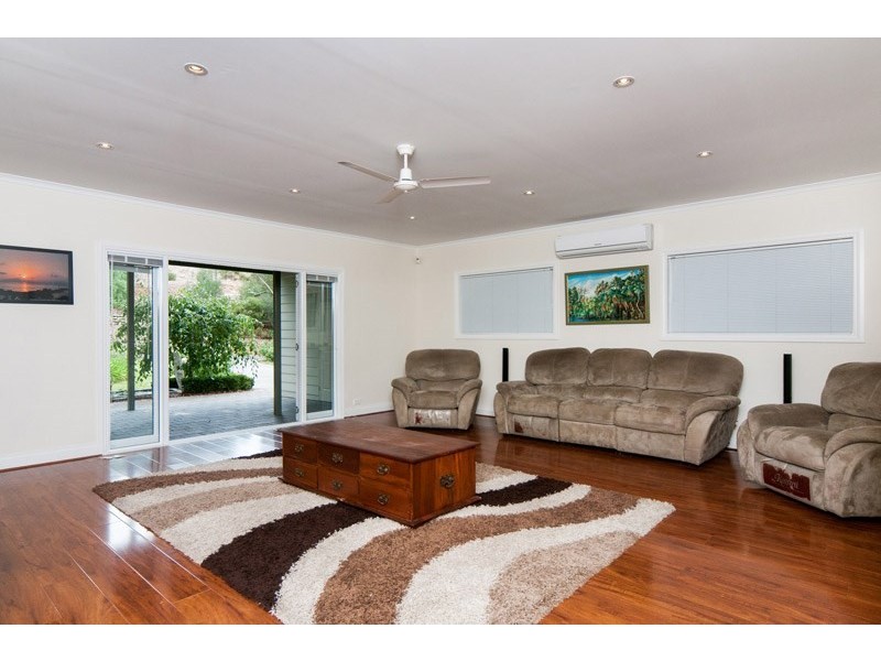 50 Yurilla Drive, Bellevue Heights SA 5050