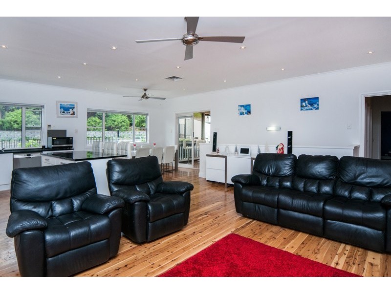 50 Yurilla Drive, Bellevue Heights SA 5050