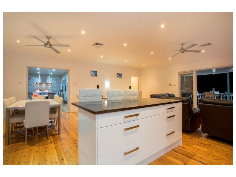 50 Yurilla Drive, Bellevue Heights SA 5050