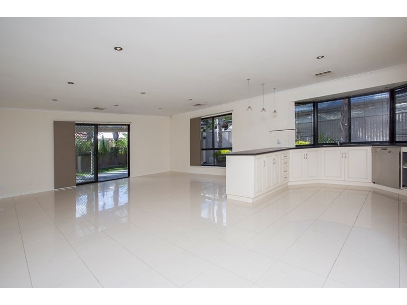 84 Sutherland Road, Ferryden Park SA 5010