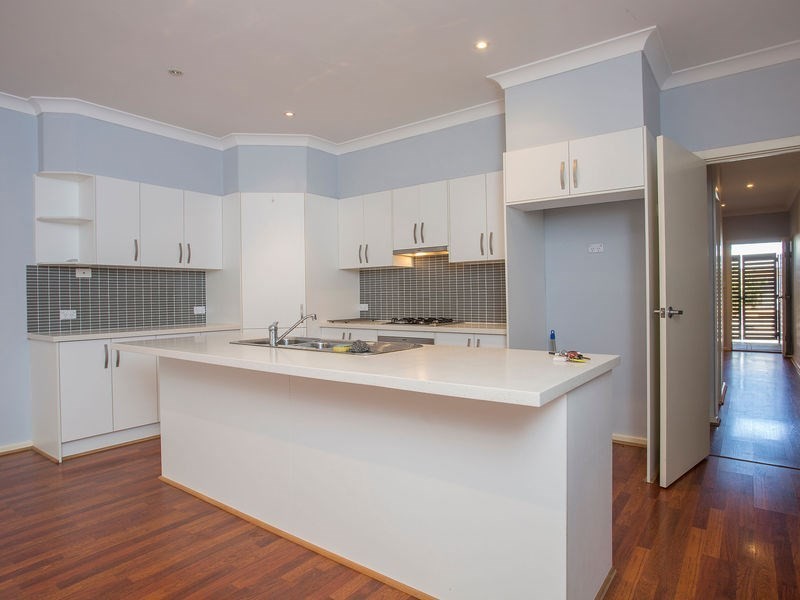 38 Mackenzie Court, Mawson Lakes SA 5095