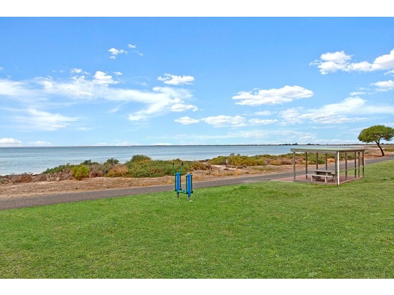 56A Esplanade, Point Turton SA 5575