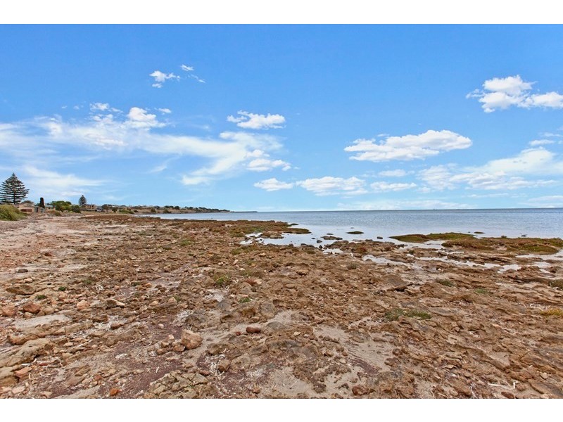 56A Esplanade, Point Turton SA 5575