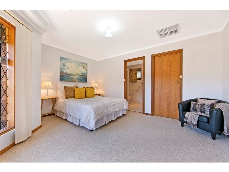 5 Faldo Close, Fairview Park SA 5126