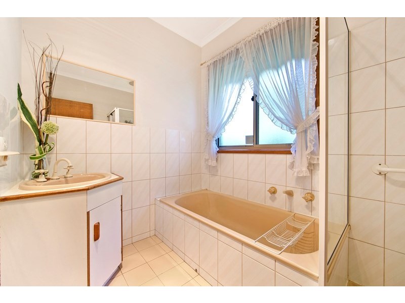 5 Faldo Close, Fairview Park SA 5126