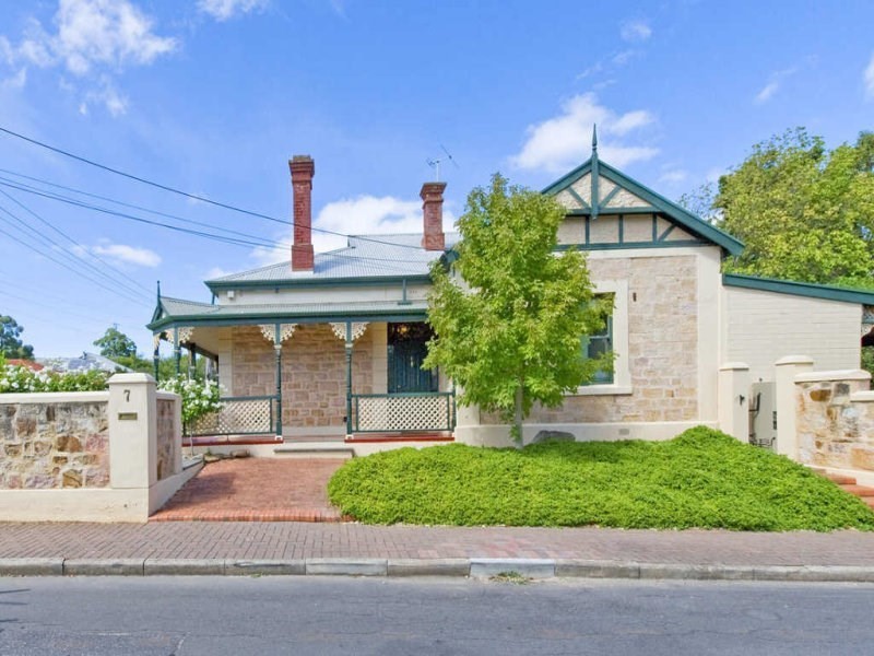 7 Carey Street, Magill SA 5072