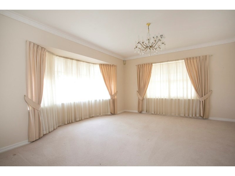 19 Starlight Crescent, Flagstaff Hill SA 5159