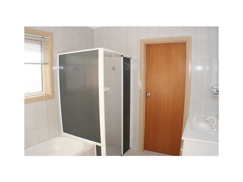 2b Lomman Avenue, Newton SA 5074