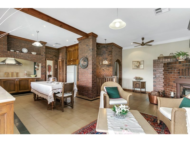 620b Springs Road, Mount Barker Springs SA 5251