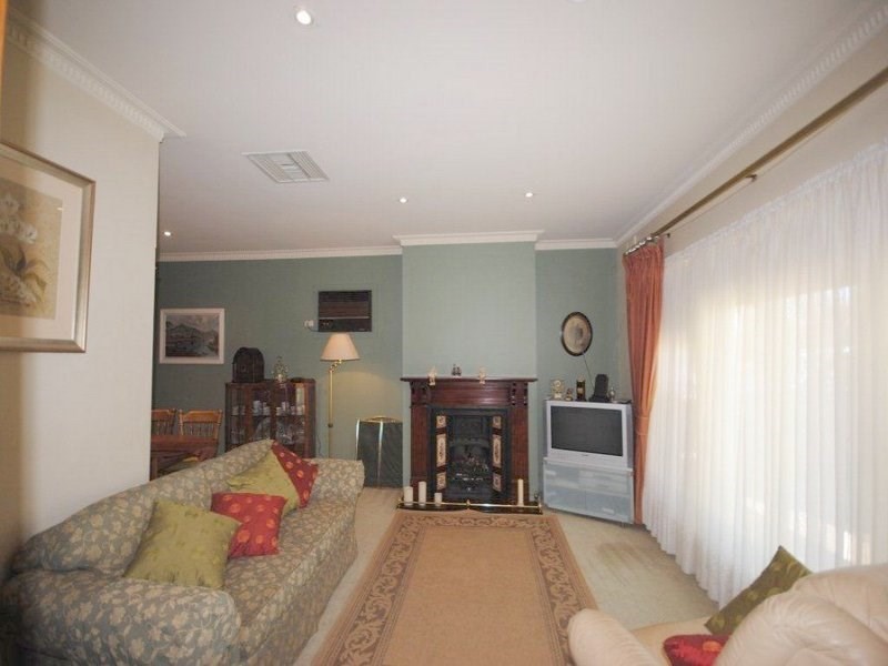 40 Botanic Grove, Campbelltown SA 5074