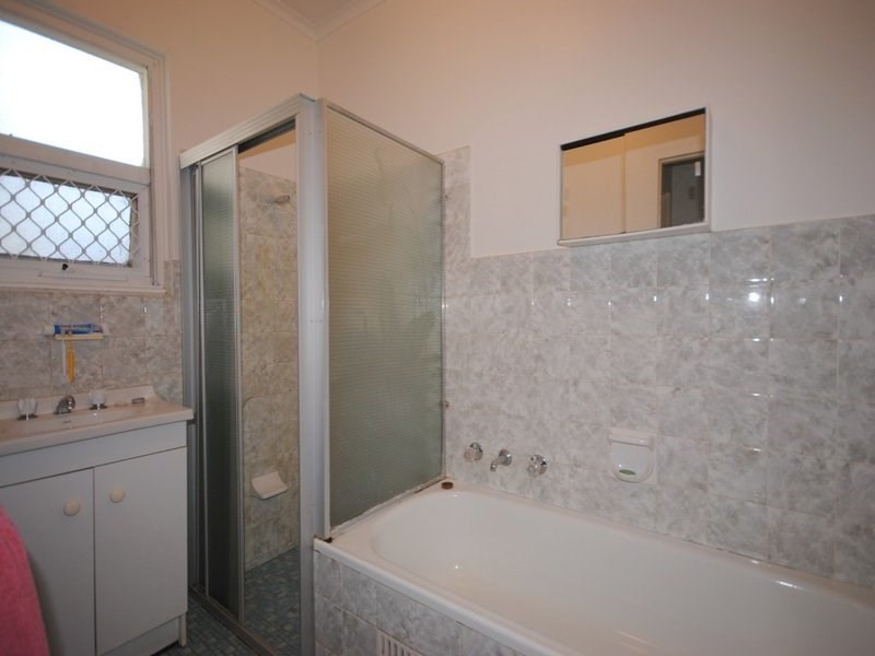 40 Botanic Grove, Campbelltown SA 5074