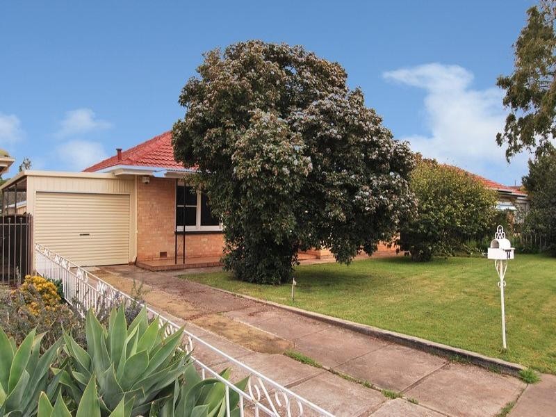 14 Raymel Crescent, Campbelltown SA 5074