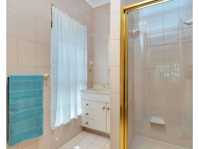 15 Banksia Crescent, Athelstone SA 5076