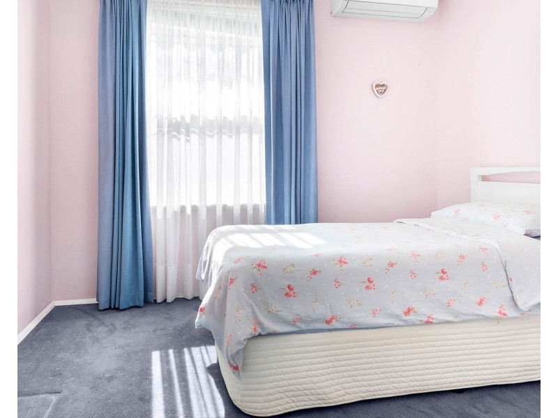 10 Edwards Street, Park Holme SA 5043