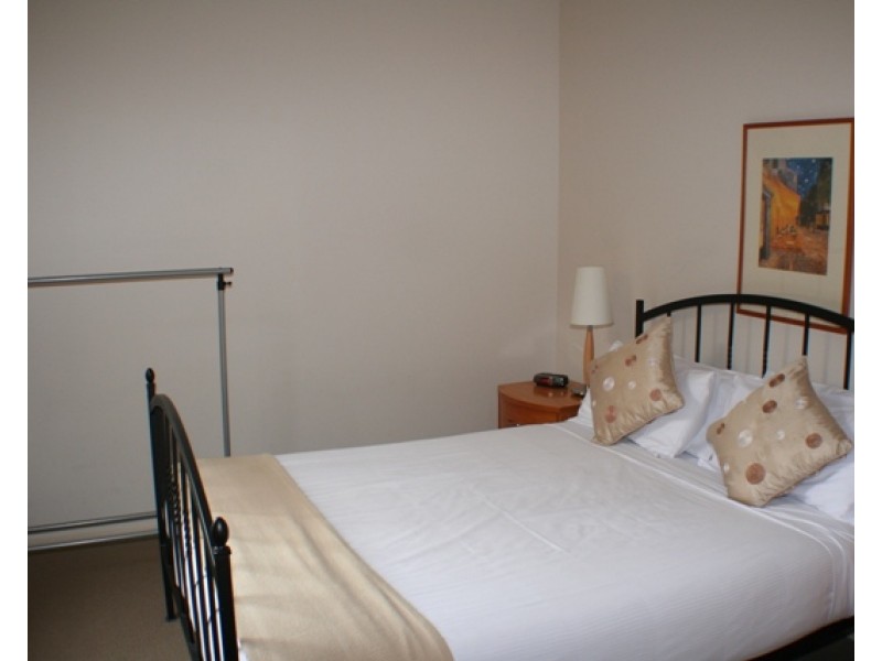 4 Frankis Close, Adelaide SA 5000