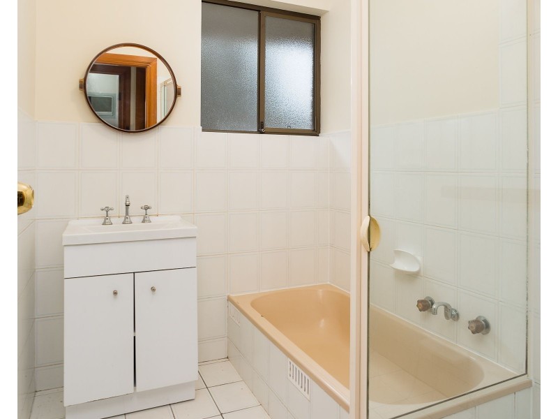 1/2 Lomond Avenue, Kensington Park SA 5068