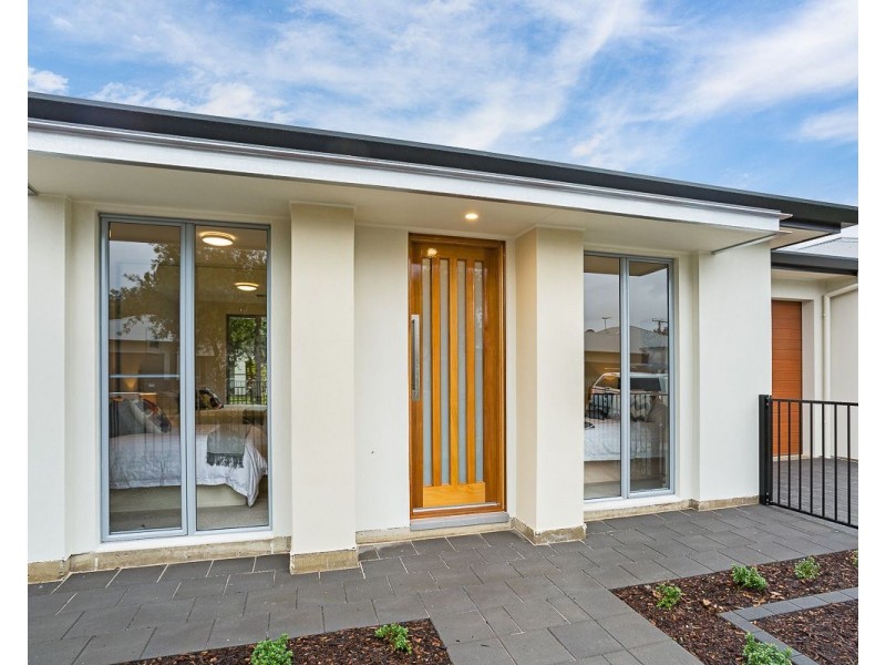 27 Rotorua Avenue, Park Holme SA 5043