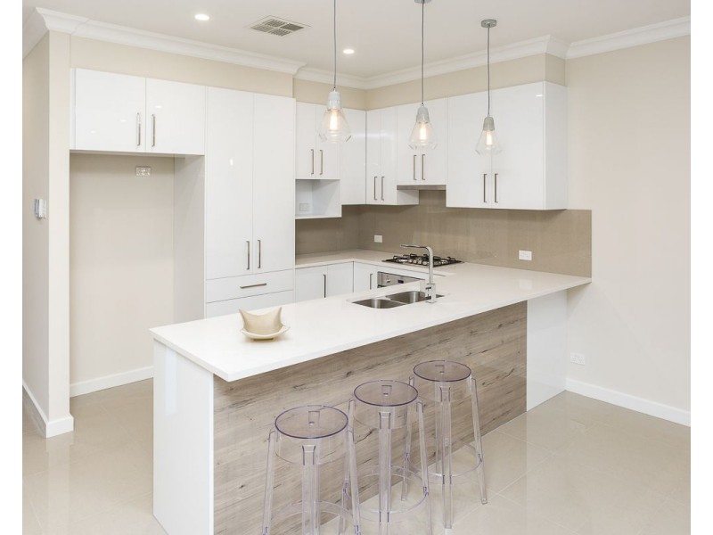 27 Rotorua Avenue, Park Holme SA 5043