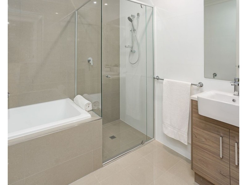 27 Rotorua Avenue, Park Holme SA 5043