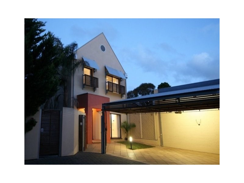 2/10 Sydenham Road, Norwood SA 5067