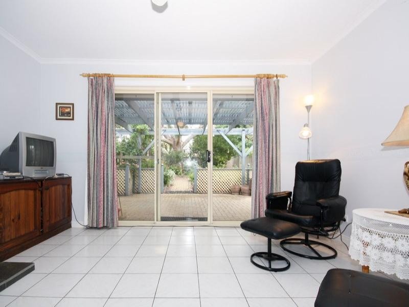 6 Burnley Grove, Mitchell Park SA 5043