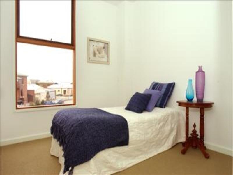 7 Warrawee Dock, Port Adelaide SA 5015