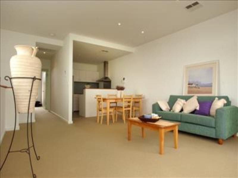 7 Warrawee Dock, Port Adelaide SA 5015