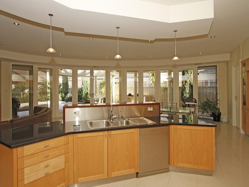 25 Ellesmere Street, Kensington Park SA 5068