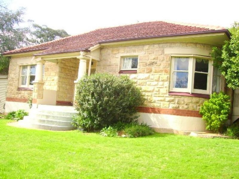 12 Brook Avenue, Glen Osmond SA 5064