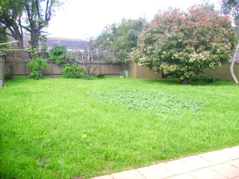 12 Brook Avenue, Glen Osmond SA 5064