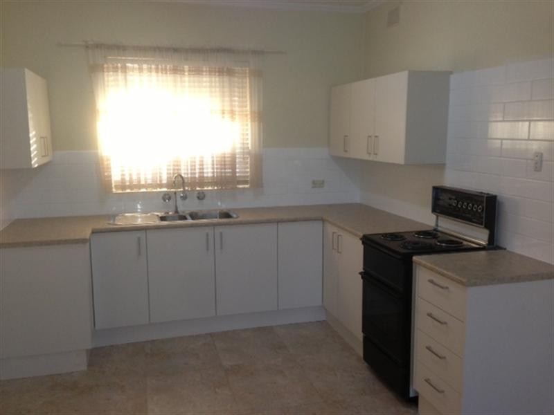 2 Quinn Avenue, Rostrevor SA 5073