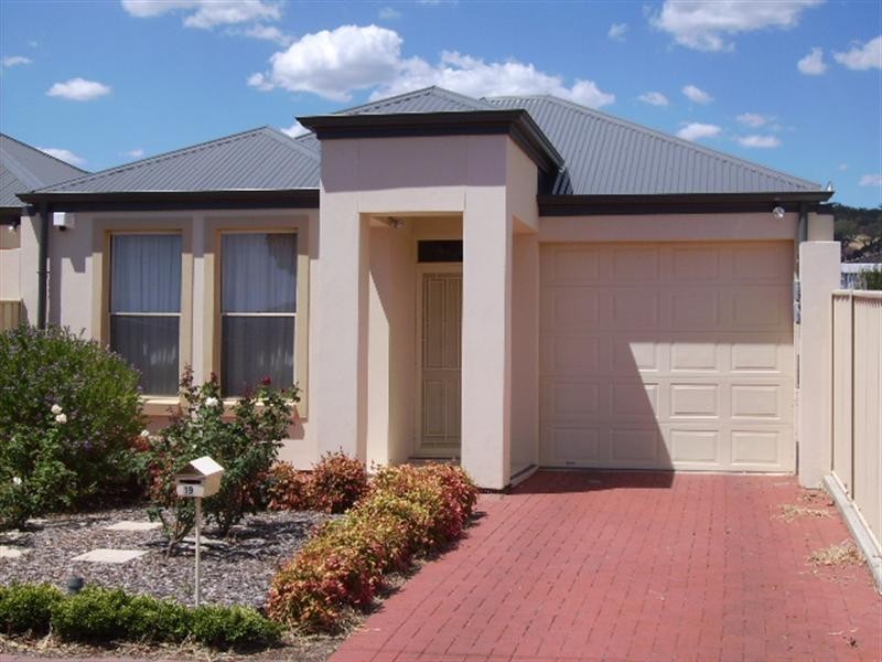 19 Quinn Avenue, Rostrevor SA 5073