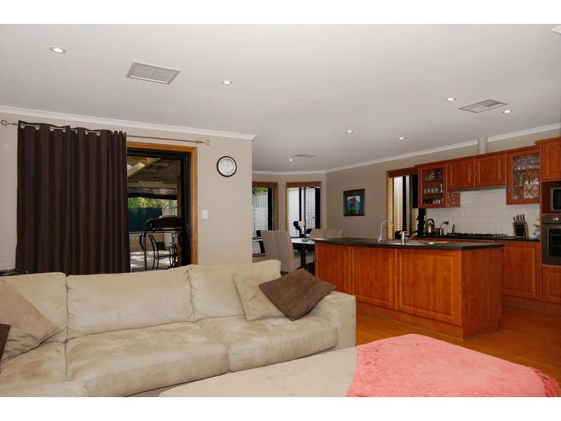 7a Stoneybrook Drive, Paradise SA 5075