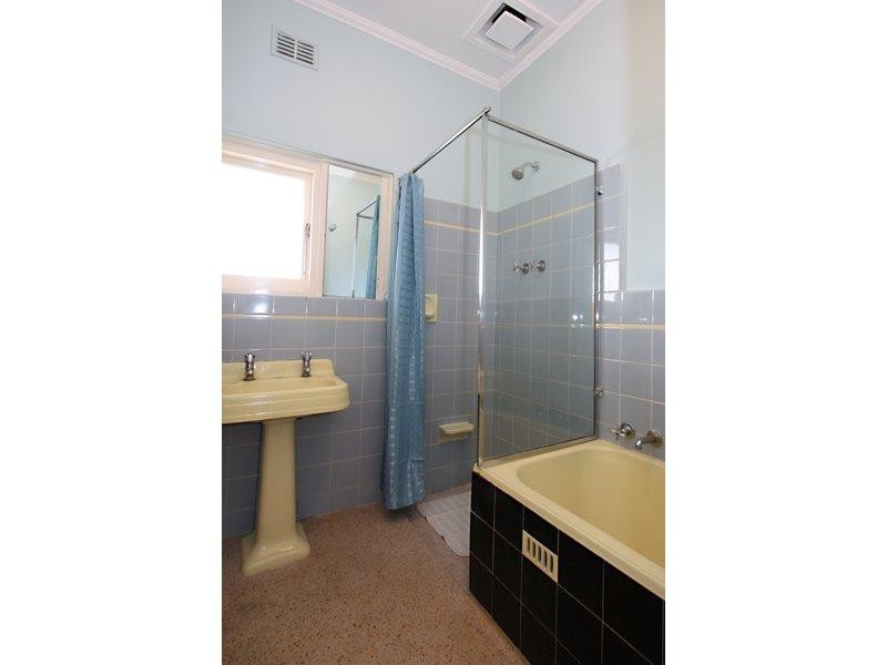 8 First Avenue, St Morris SA 5068