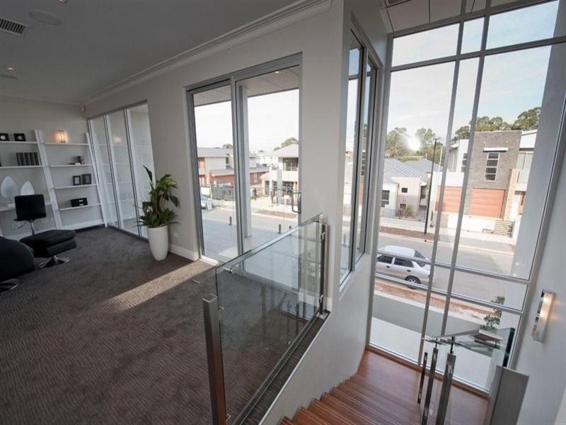 9 Crompton Drive, Woodville SA 5011