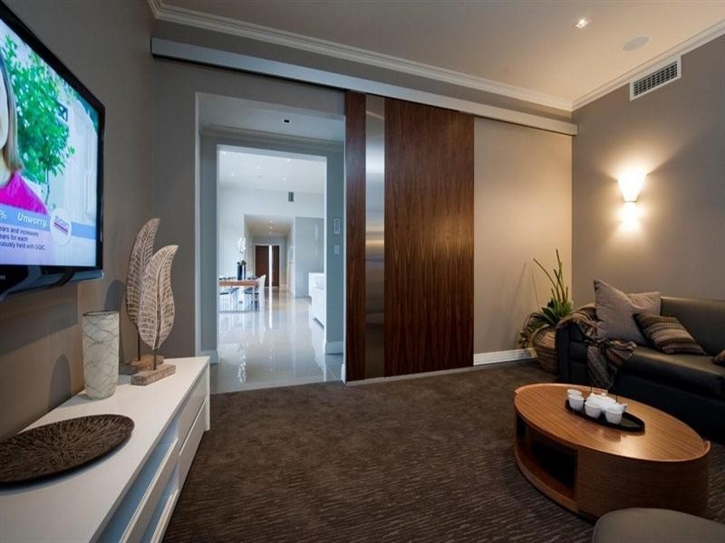 9 Crompton Drive, Woodville SA 5011